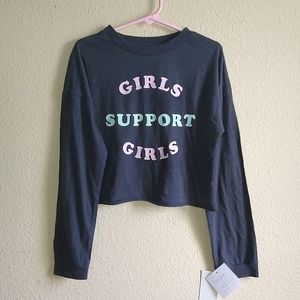 NWT "Girls Support Girls" long sleeve crop top